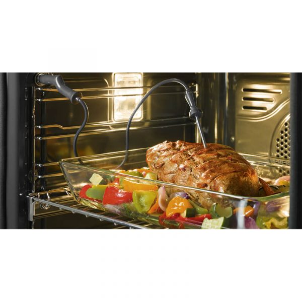 Smeg Appliances 90cm Classic Thermoseal Pyrolytic Oven | SFPA9305SPX - Image 3