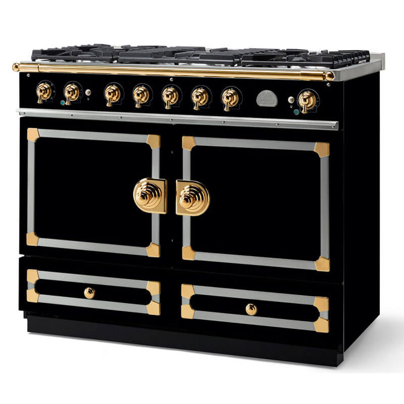 La Cornue CornuFe110 CFE110DFBL Shiny Black Cooker – a premium freestanding kitchen appliance with dual ovens and a sleek stainless steel design.